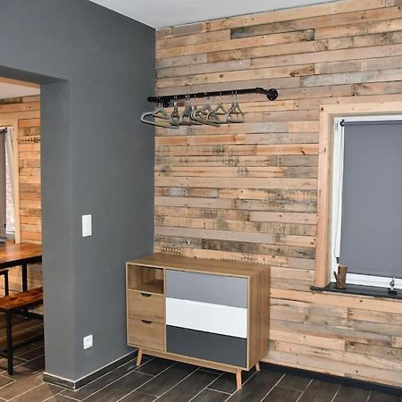 Logement In Wood Brugelette Εξωτερικό φωτογραφία