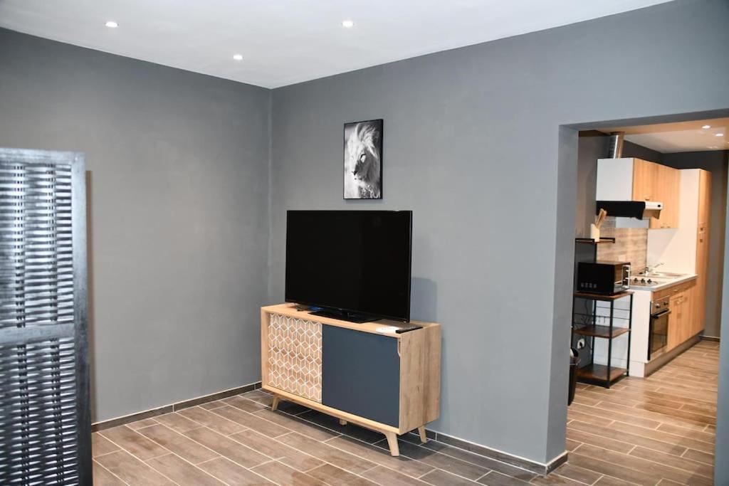 Logement In Wood Brugelette Εξωτερικό φωτογραφία