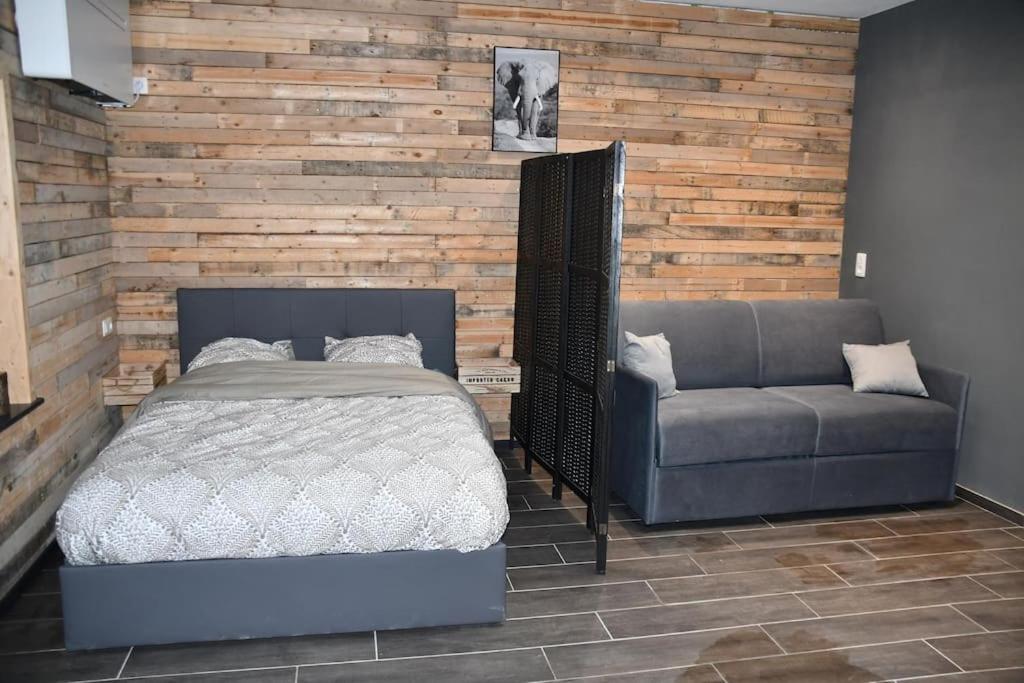 Logement In Wood Brugelette Εξωτερικό φωτογραφία